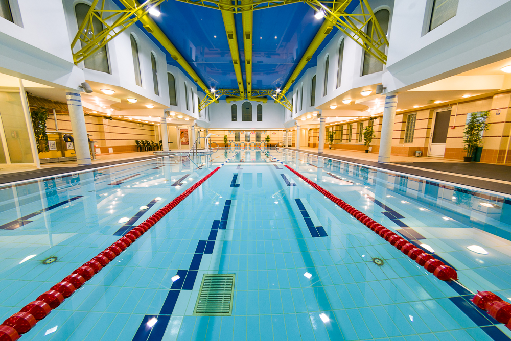 гостиница в центре Петербурга с бассейном