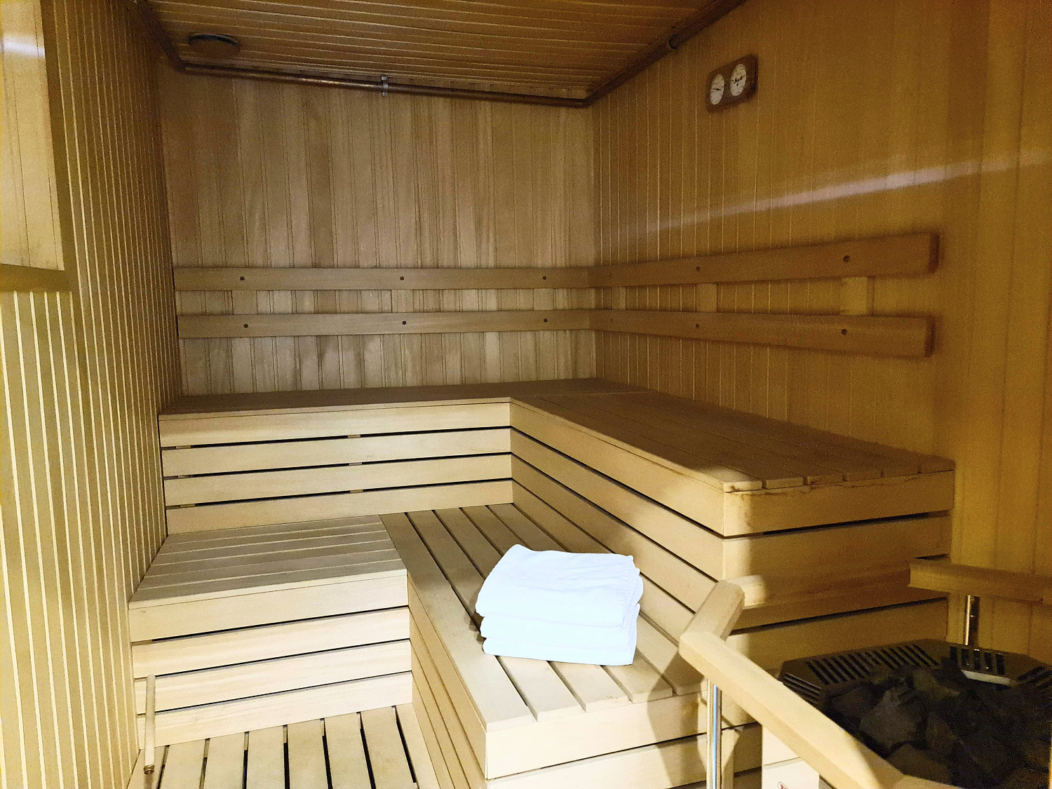 Забронировать апартаменты в отеле в Санкт-Петербурге